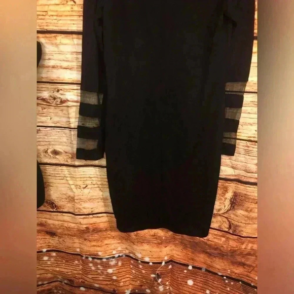 Mesh Detail Bodycon Dress - Picture 13 of 16